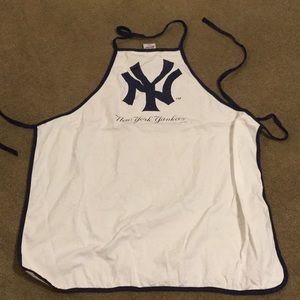 Yankees cooking apron yesterday